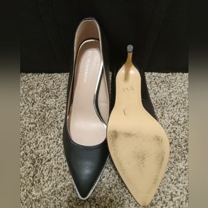BCBG Pumps never worn